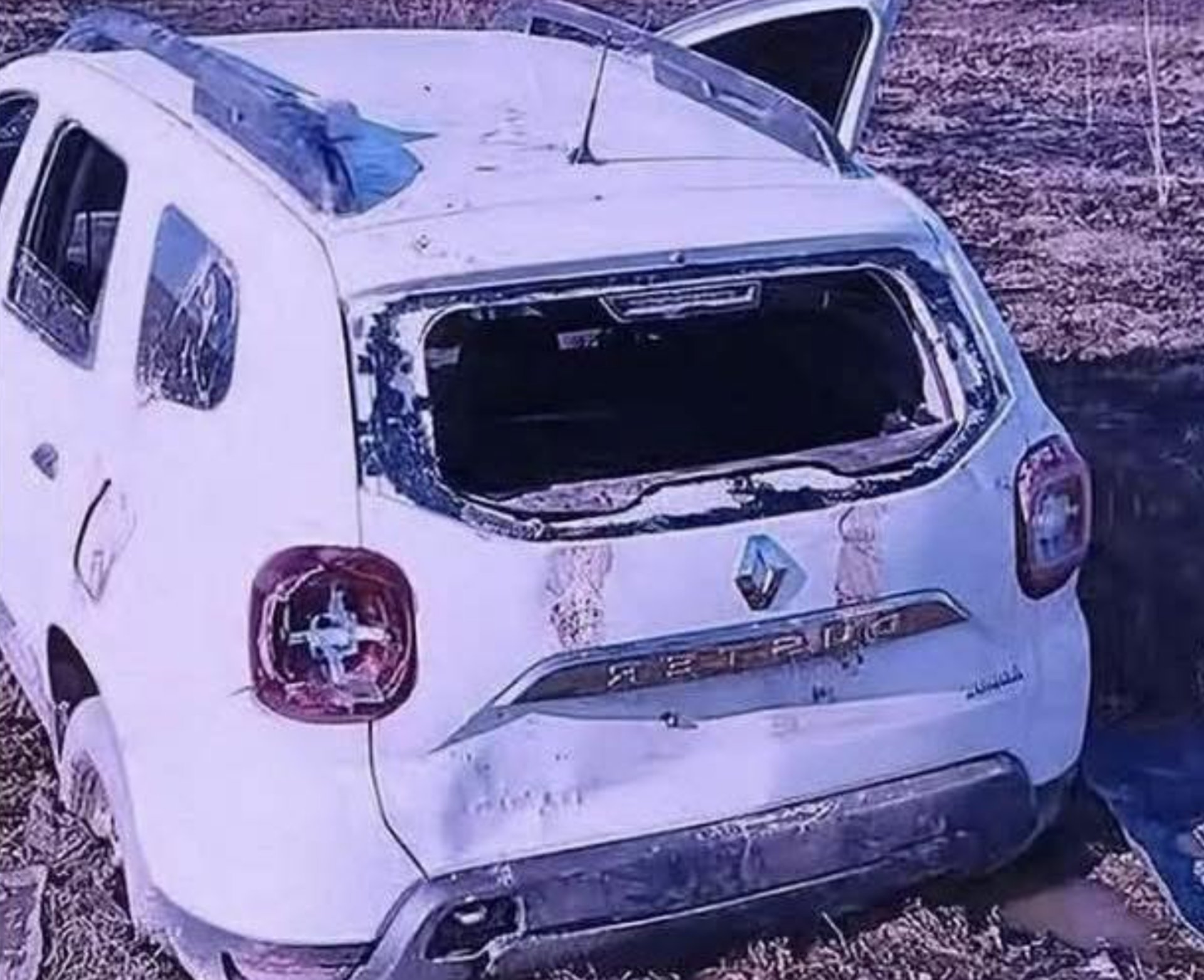 Фото до матеріалу: У Верхній Яблуньці пошкодили службовий автомобіль Турківського ТЦК та СП