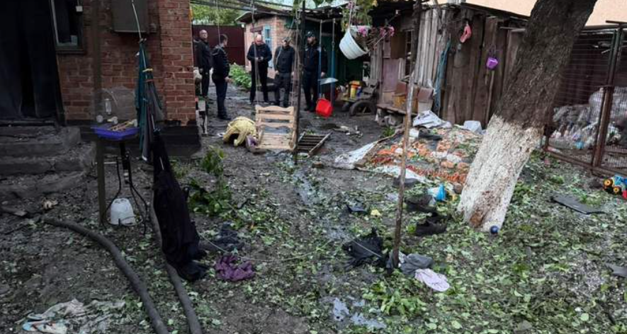 Фото до матеріалу: Росія влучила у будинок у Кривому Розі: загиблі та поранені