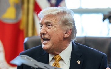Фото до матеріалу: Трамп загрожує ЄС 25% митами на авто за затримку ратифікації угоди