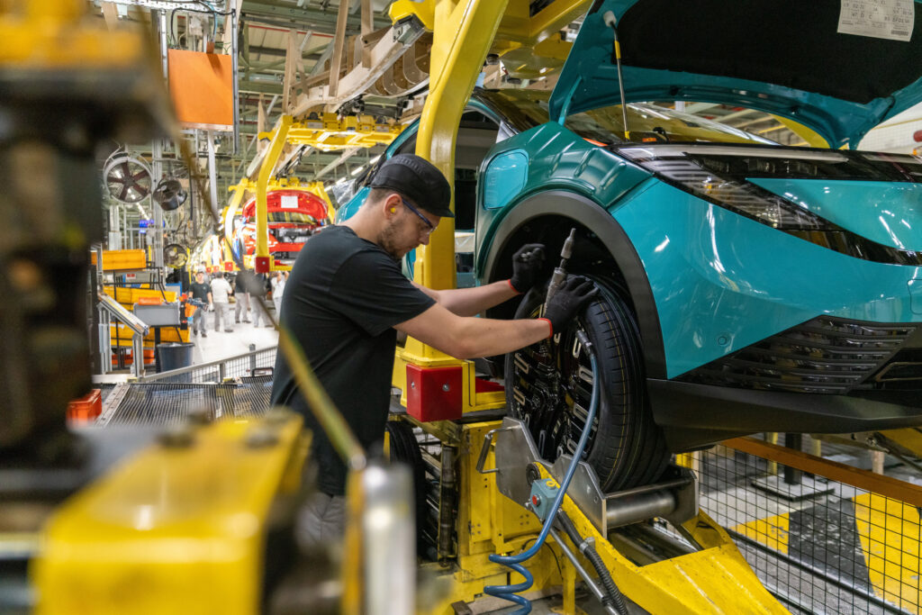 Фото до матеріалу: Скорочення Nissan у Європі може звільнити місце для китайського партнера