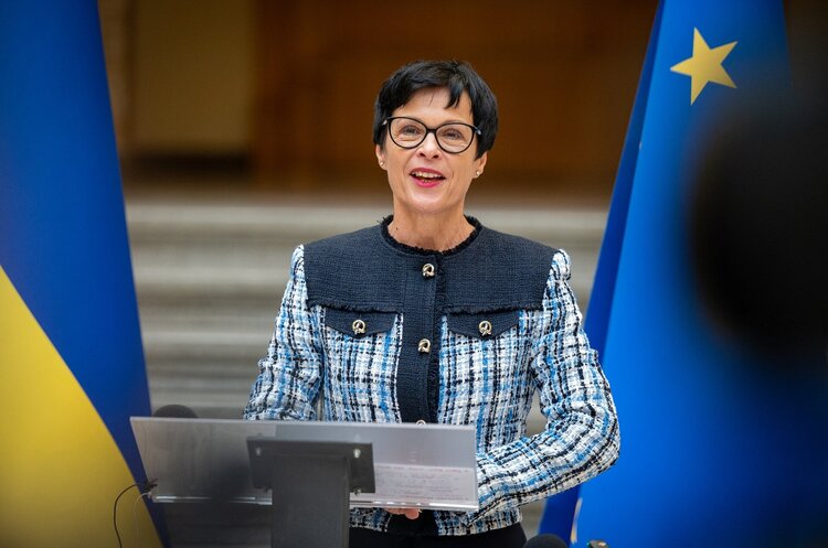 Фото до матеріалу: ЄС може відкрити переговори про вступ України до червня
