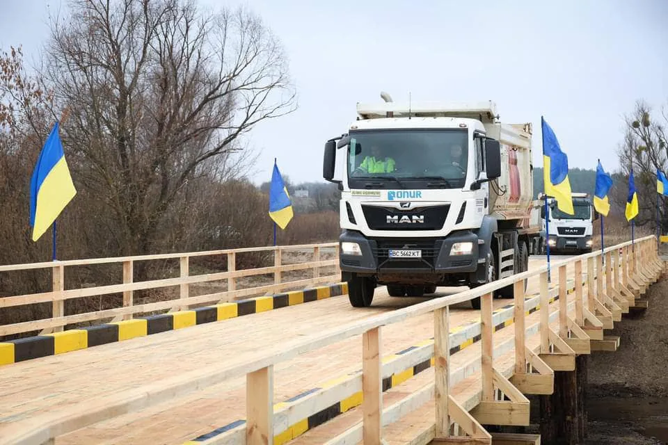 Фото до матеріалу: У Києві обмежать рух на Берестейському проспекті через ремонт