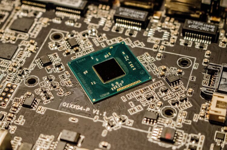 Фото до матеріалу: США розслідують контрабанду чипів Nvidia до Китаю через Таїланд