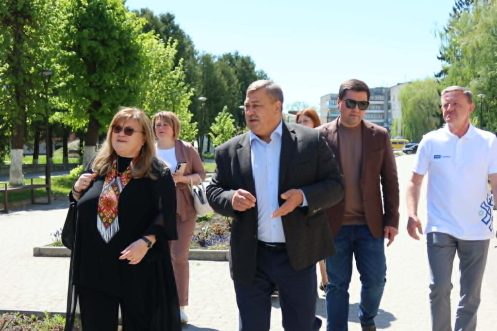 Фото до матеріалу: Посол Словенії відвідала Городенківщину: підтримка міжнародних проєктів