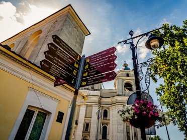 Фото до матеріалу: Луцький зоопарк змінює графік роботи на літній період: новий розклад для вихідних