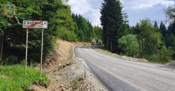Фото до матеріалу: На Львівщині триває ремонт дороги Східниця