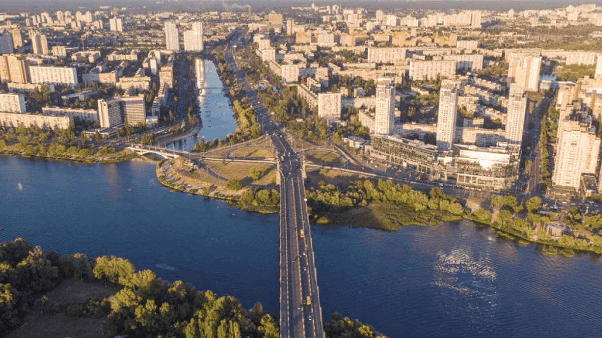 Фото до матеріалу: Терміновий ремонт мосту Патона: КМДА оголосила тендер на проєктування