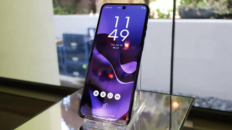 Фото до матеріалу: Найкращий складаний смартфон у 2026 році: Galaxy Z Flip 7 проти Moto Razr 70 Ultra (фото)