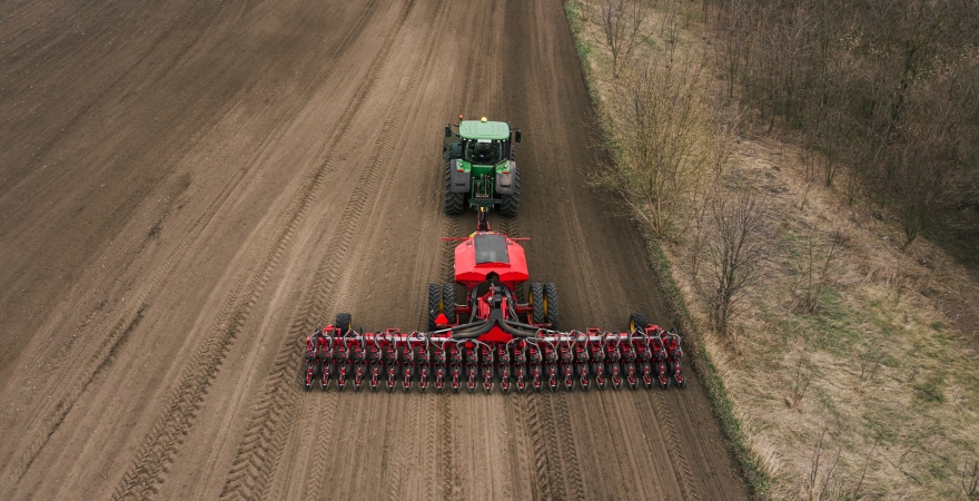 Фото до матеріалу: Новітня сівалка Väderstad Tempo L 32 CF: рекордна продуктивність для посівної 2026 року
