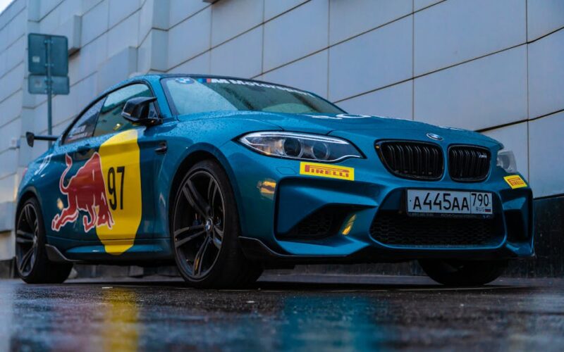 Фото до матеріалу: Як поліція Нью-Йорка зупинила вуличні гонки з BMW у Квінзі без погоні
