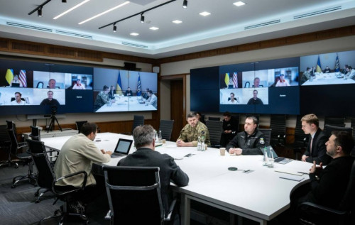 Фото до матеріалу: Зеленський обговорив з США відповідь Росії на пропозицію перемир'я та гарантії безпеки