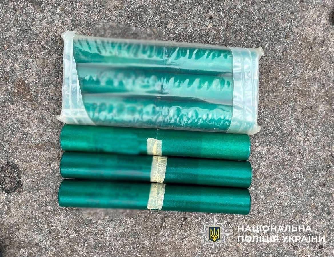 Фото до матеріалу: У Києві поліція скерувала до суду справу на 51-річного торговця зброєю, який відправляв гранатомети поштою