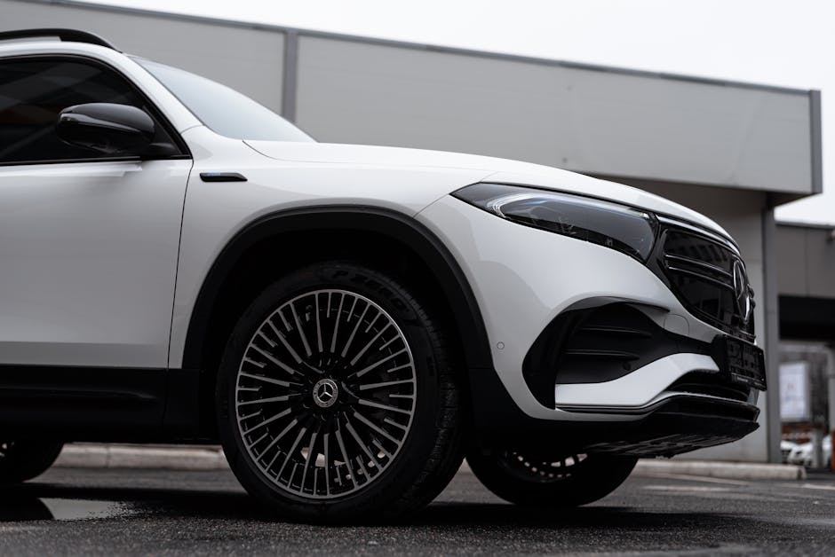 Фото до матеріалу: Mercedes-Benz представив доступнішу версію електричного GLC для європейського ринку
