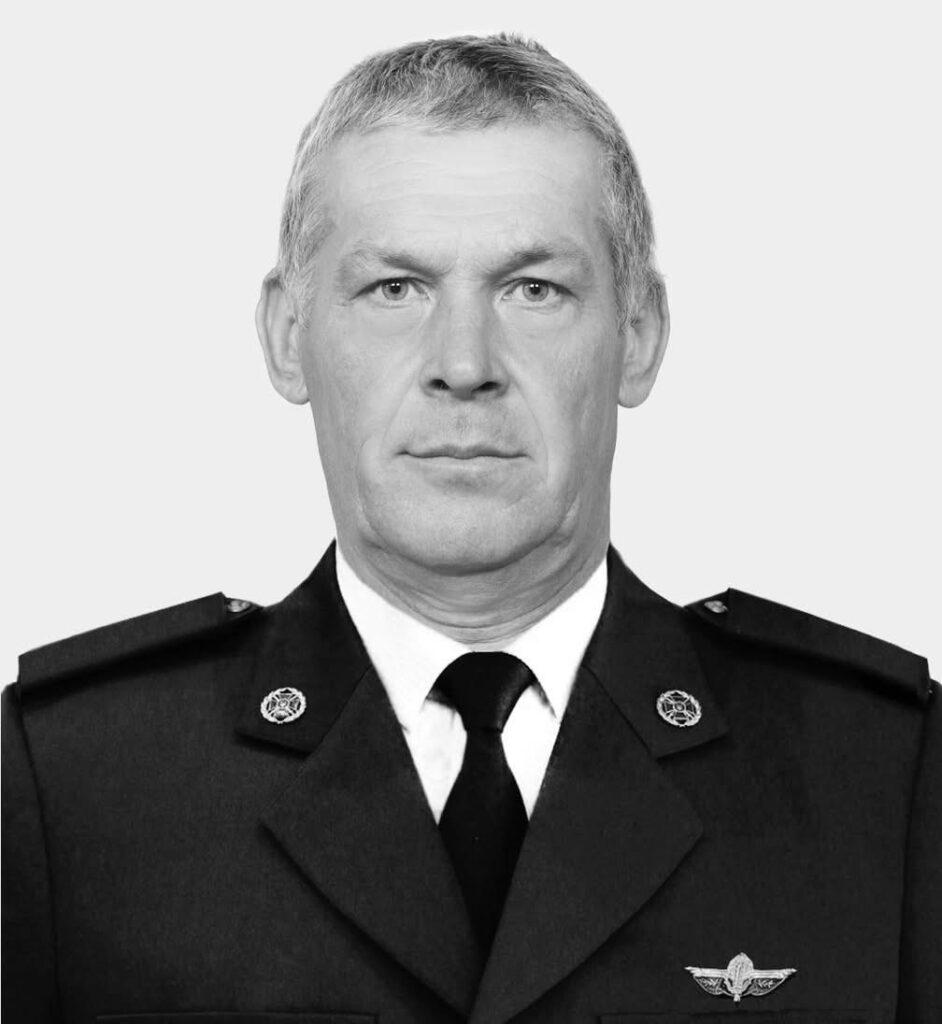 Фото до матеріалу: Черкаси попрощалися з оператором БПЛА Олександром Салом