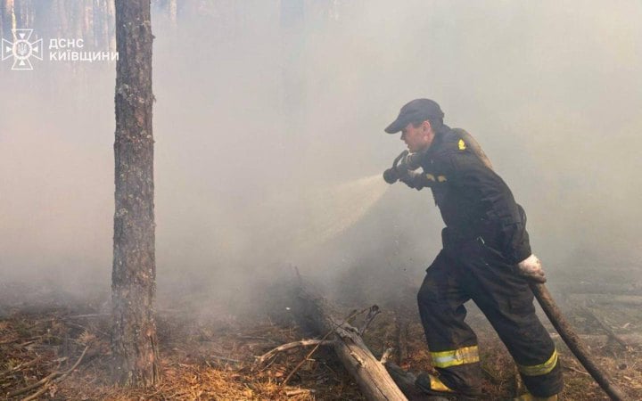Фото до матеріалу: У Чорнобильській зоні через пожежу підвищилася концентрація цезію-137 у повітрі