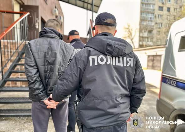 Фото до матеріалу: У Первомайську поліція викрила наркоторгівця з півкілограма психотропів