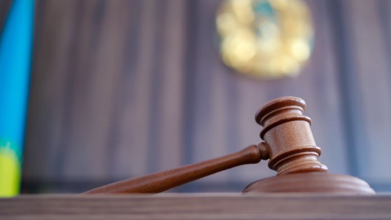 Фото до матеріалу: Чоловіка засудили до п'яти років ув'язнення за знущання над сестрою та підпал кухні в Івано-Франківську