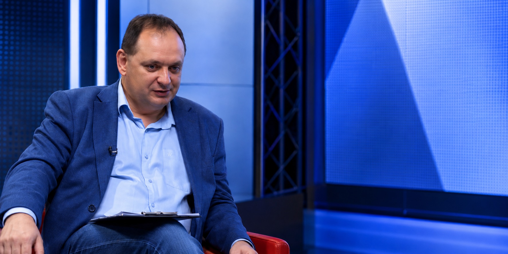 Фото до матеріалу: Руслан Марцінків пояснив, чому мігранти з Індії приїжджають працювати до Івано-Франківська (відео) – Versii.if.ua