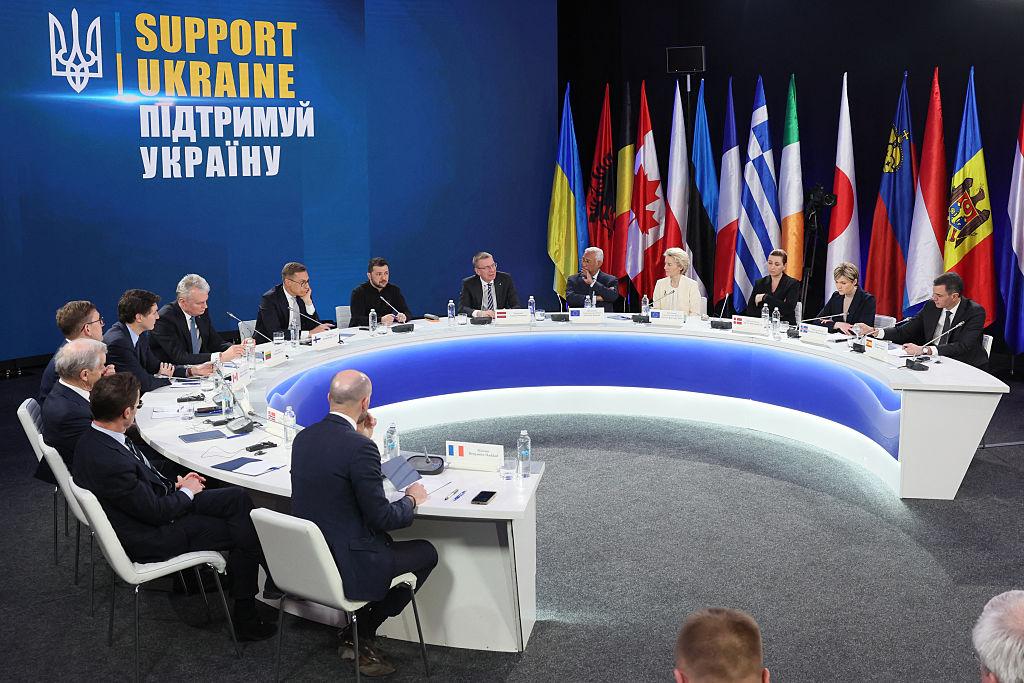 Фото до матеріалу: Європа вимушена діяти сама: зміна пріоритетів США змінює підхід до війни в Україні