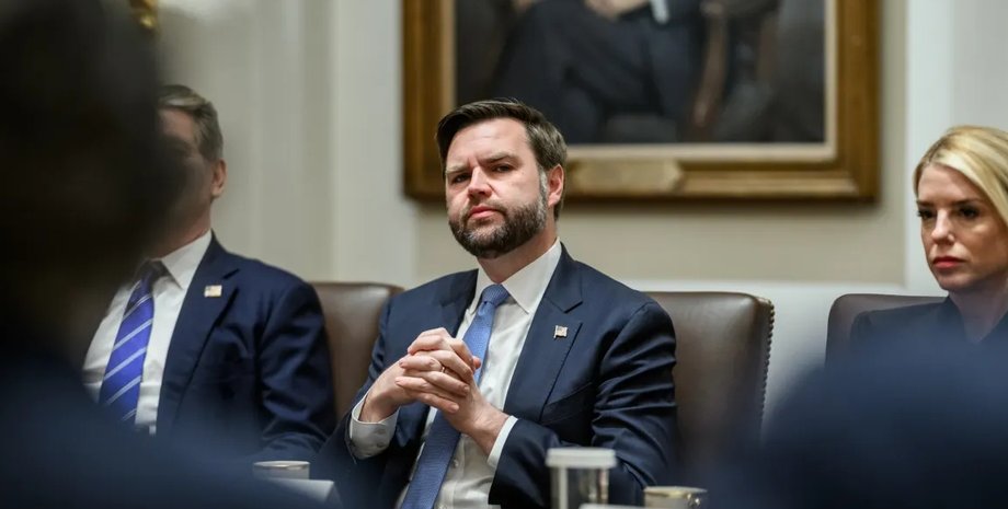 Фото до матеріалу: Віцепрезидент США Венс засумнівав у достовірності даних Пентагону про війну в Ірані