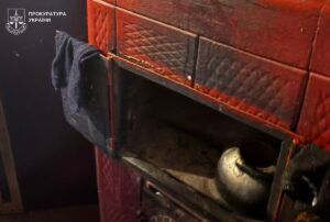 Фото до матеріалу: Батьків малолітнього з критичним ураженням мозку судять у Жовквах