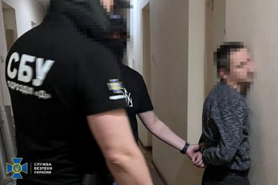 Фото до матеріалу: СБУ затримав чиновника Херсонської міськради за вимогу відкатів за обслуговування Старлінків