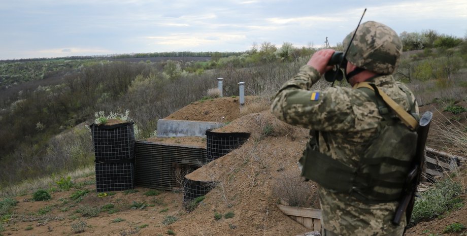 Фото до матеріалу: ОК «Захід» зміцнює оборону на кордоні з Придністров'ям: перевірка генералом Шведюком