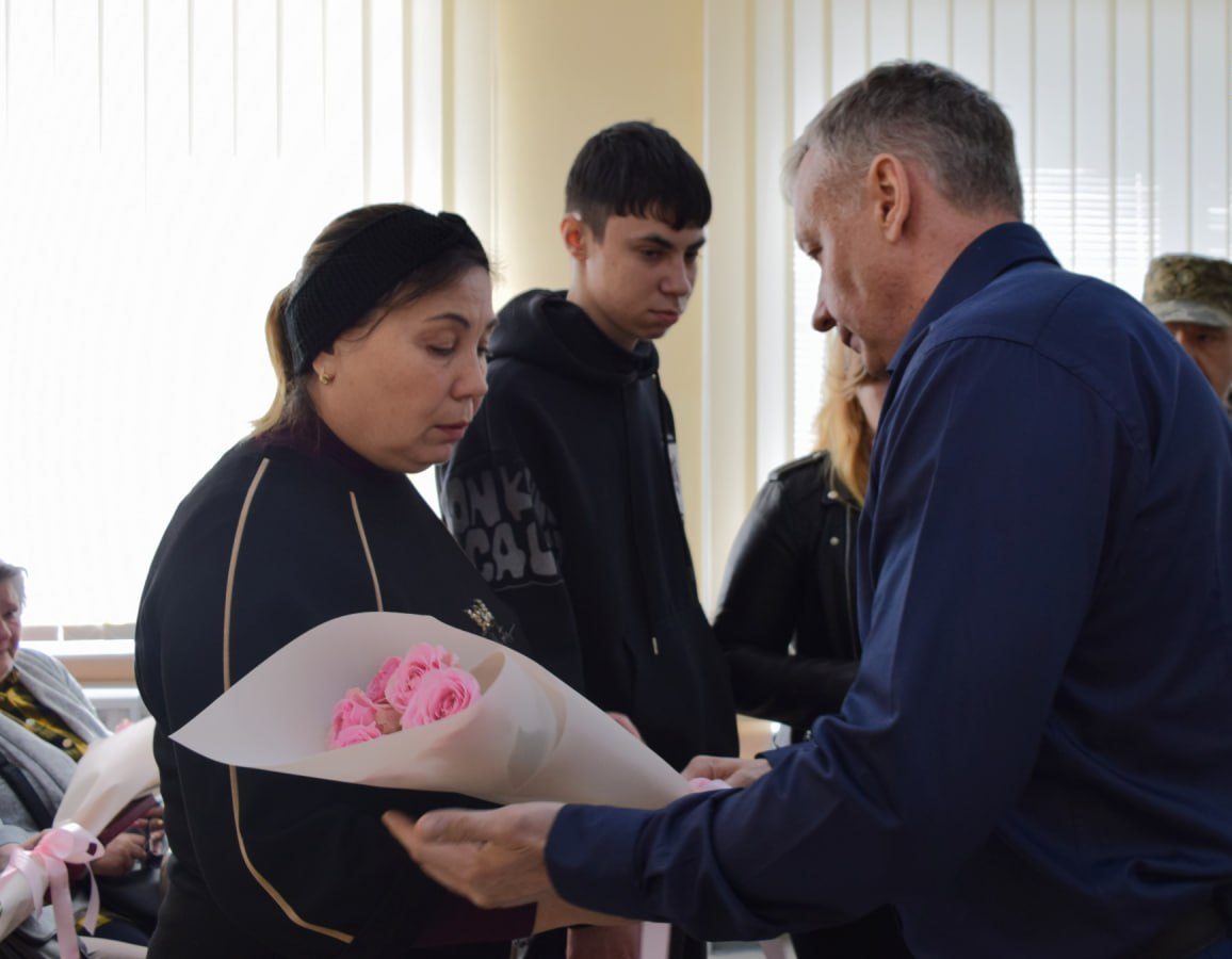 Фото до матеріалу: У Ізмаїльському районі сім'ям загиблих захисників вручили державні нагороди