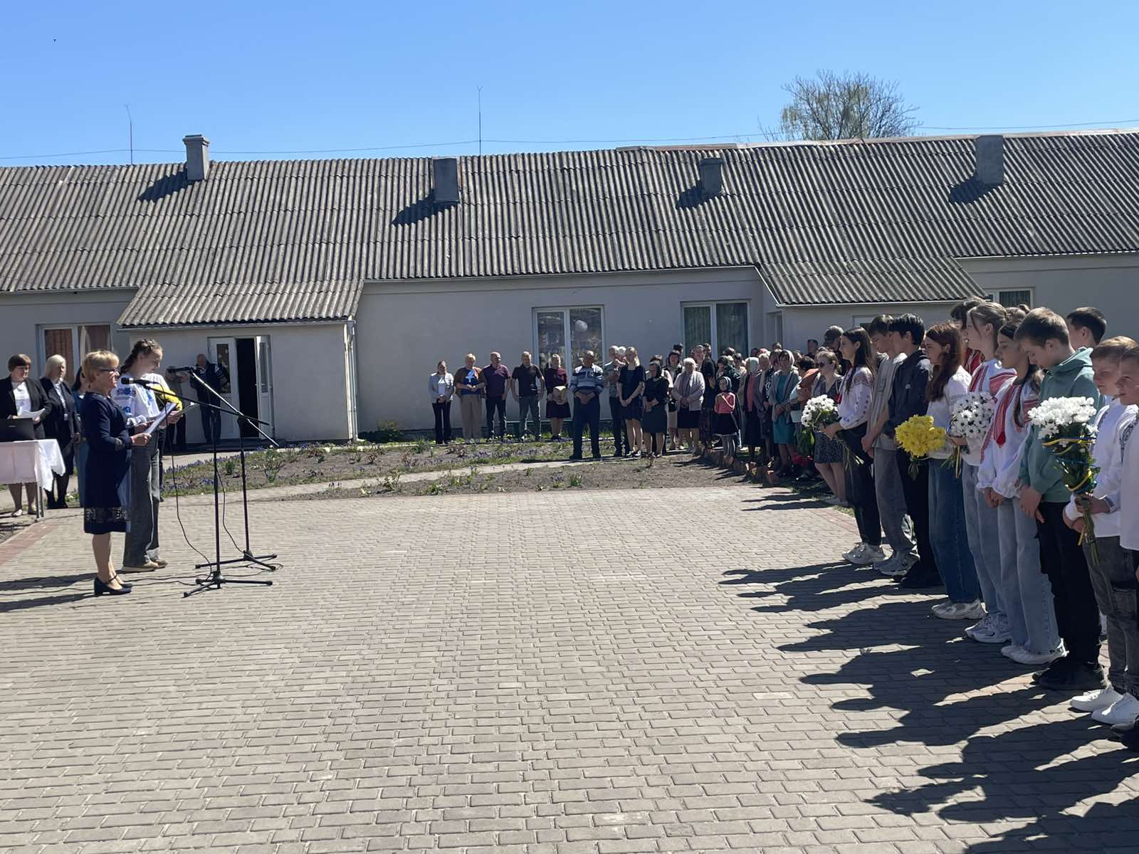 Фото до матеріалу: У селі Текля вшанували пам'ять загиблого захисника Миколи Антонюка