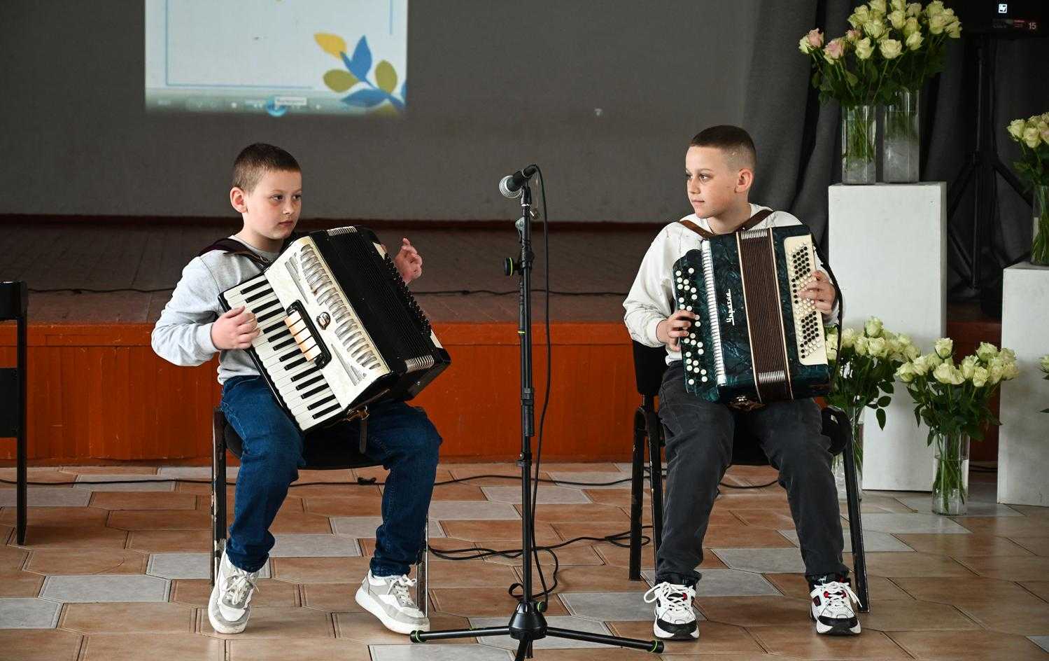 Фото до матеріалу: Матері воїнів Шептицького району вшанували у День матері