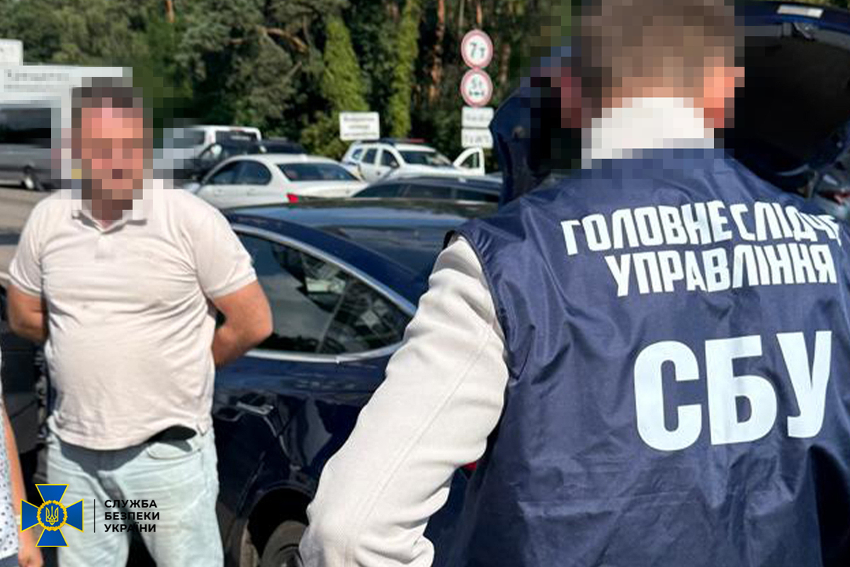 Фото до матеріалу: Ukraine Busts Drone Theft Scheme Worth Over $370,000 in ‘Army of Drones’ Program