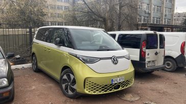 Фото до матеріалу: Volkswagen ID. Buzz отримав новий інтер'єр та розумні асистенти: ціни та характеристики