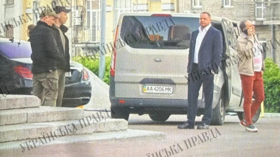 Фото до матеріалу: НАБУ та САП проводять слідчі дії з колишнім головою ОПУ Андрієм Єрмаком