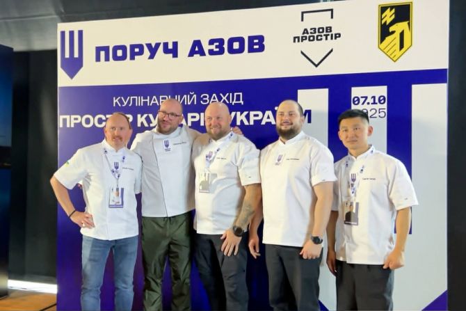 Фото до матеріалу: Кухарі України об'єднуються: «Поруч Азов» проводить майстер-класи та професійні зустрічі