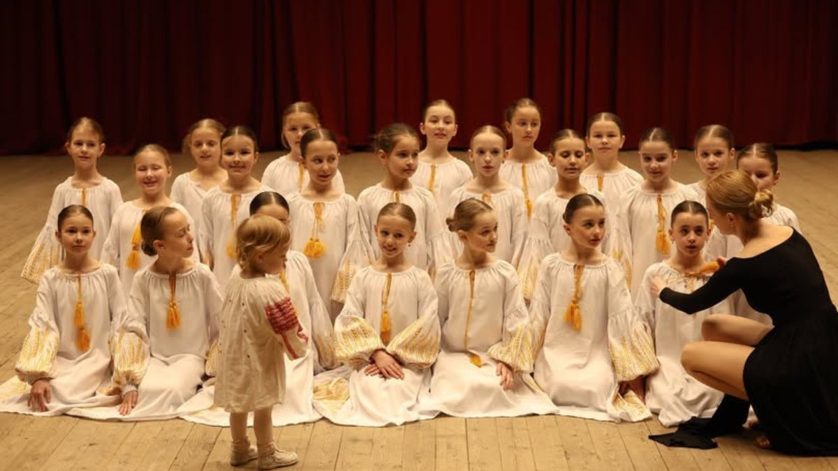Фото до матеріалу: Військові та діти Долини зіграють хореографічний вечір про силу життя