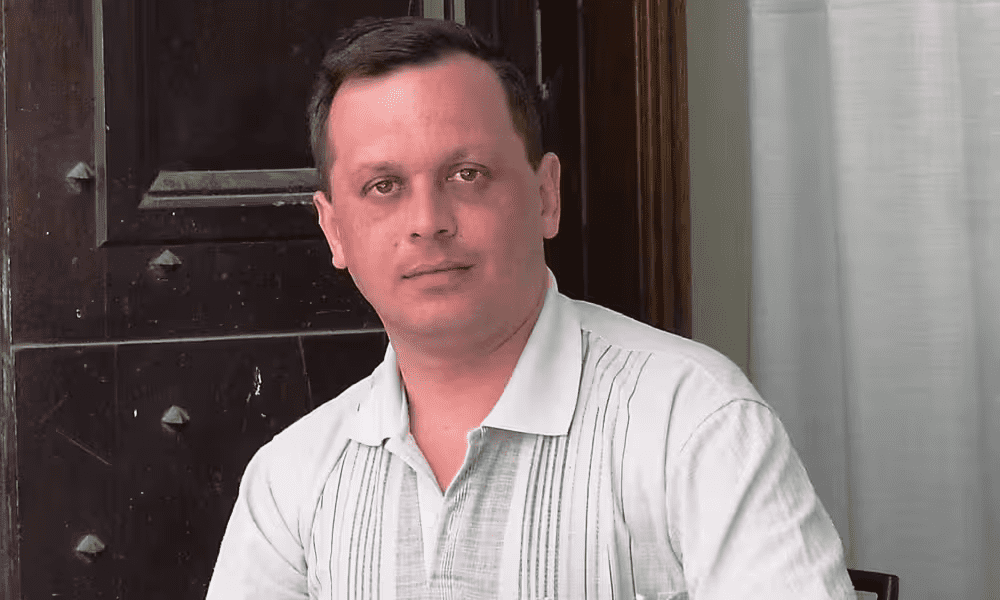 Фото до матеріалу: Масштабний рейд проти нелегальних вейпів: БЕБ та поліція проводять обшуки в ТЦ Києва