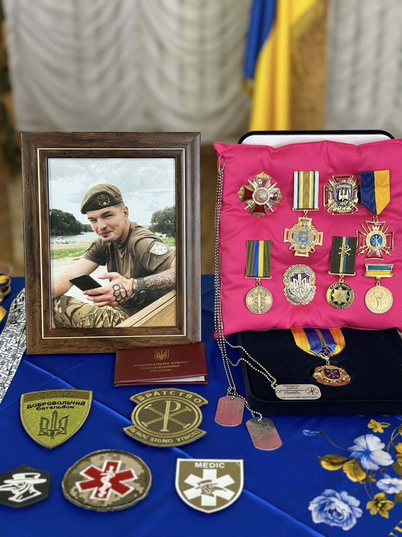 Фото до матеріалу: Батьки загиблого Героя Євгенія Ролдугіна зустрілися з майбутніми прикордонниками
