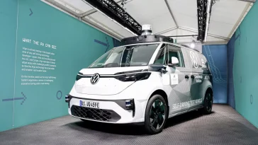 Фото до матеріалу: Volkswagen ID. Buzz отримав новий інтер'єр та розумні асистенти: ціни та характеристики