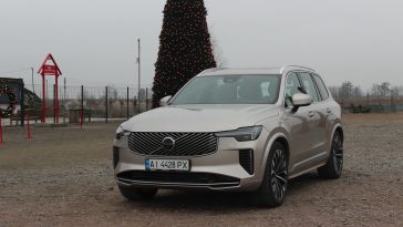 Фото до матеріалу: Volvo запустила в Україні продажі броньованих гібридів XC90 та XC60