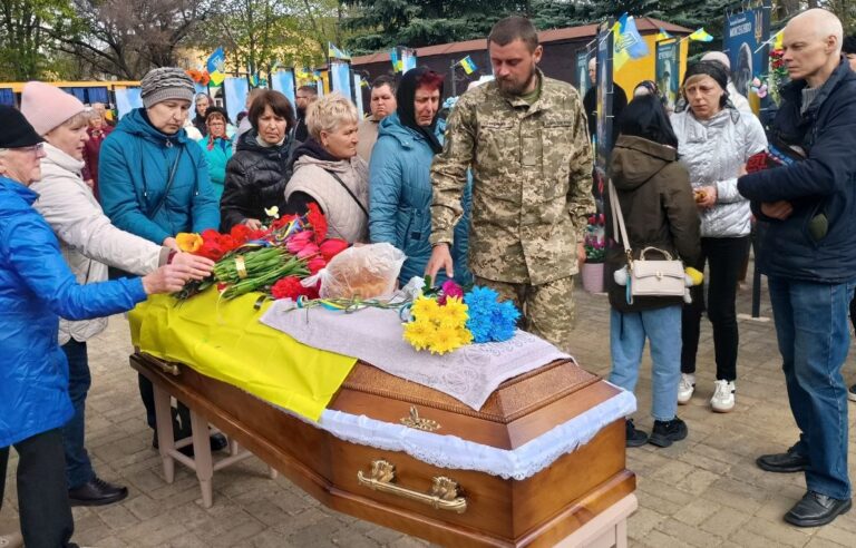 Фото до матеріалу: У Багачевому попрощалися з воїном, який з 2024 року вважався безвісти зниклим