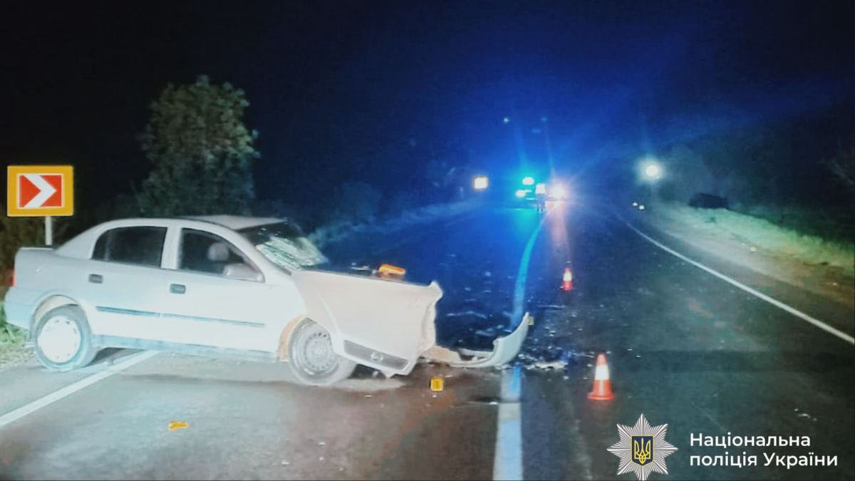 Фото до матеріалу: П'яний водій BMW зіткнувся з легковиком на Калущині