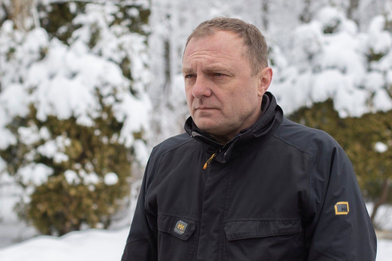 Фото до матеріалу: Батьків не питали, альтернатив не пропонували: влада Косівської ОТГ виселяє 400 учнів з ліцею?