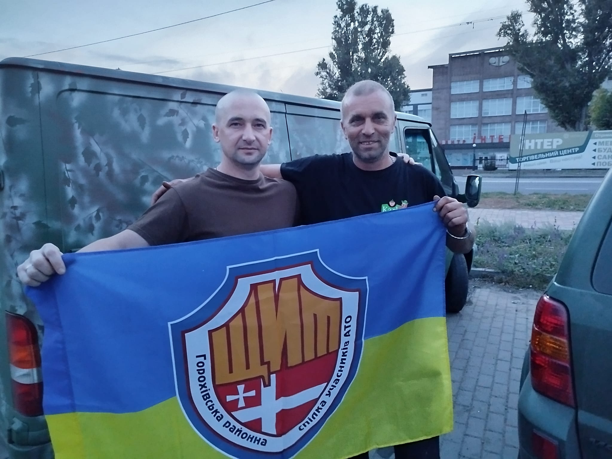 Фото до матеріалу: Чим менше допомагаємо, тим більше військових повертається на щиті: про волонтерство розповів Віталій Гладун