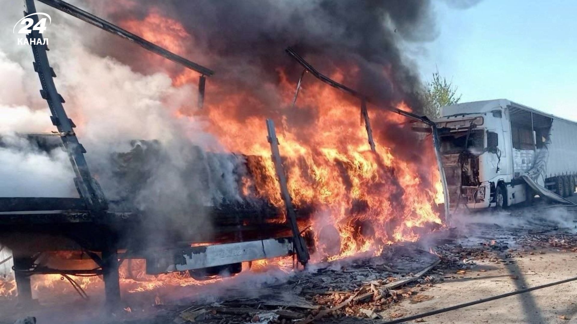 Фото до матеріалу: Російський удар по Дніпропетровщині: автобус з дітьми пошкоджено, є постраждалі