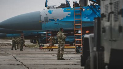 Фото до матеріалу: Трагедія на Оболоні: 22-річний хлопець впав з 11-го поверху, втікаючи від нападника