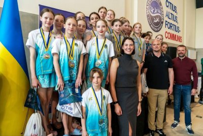 Фото до матеріалу: Миколаївські спортсменки здобули золото та срібло на чемпіонаті України з синхронного плавання