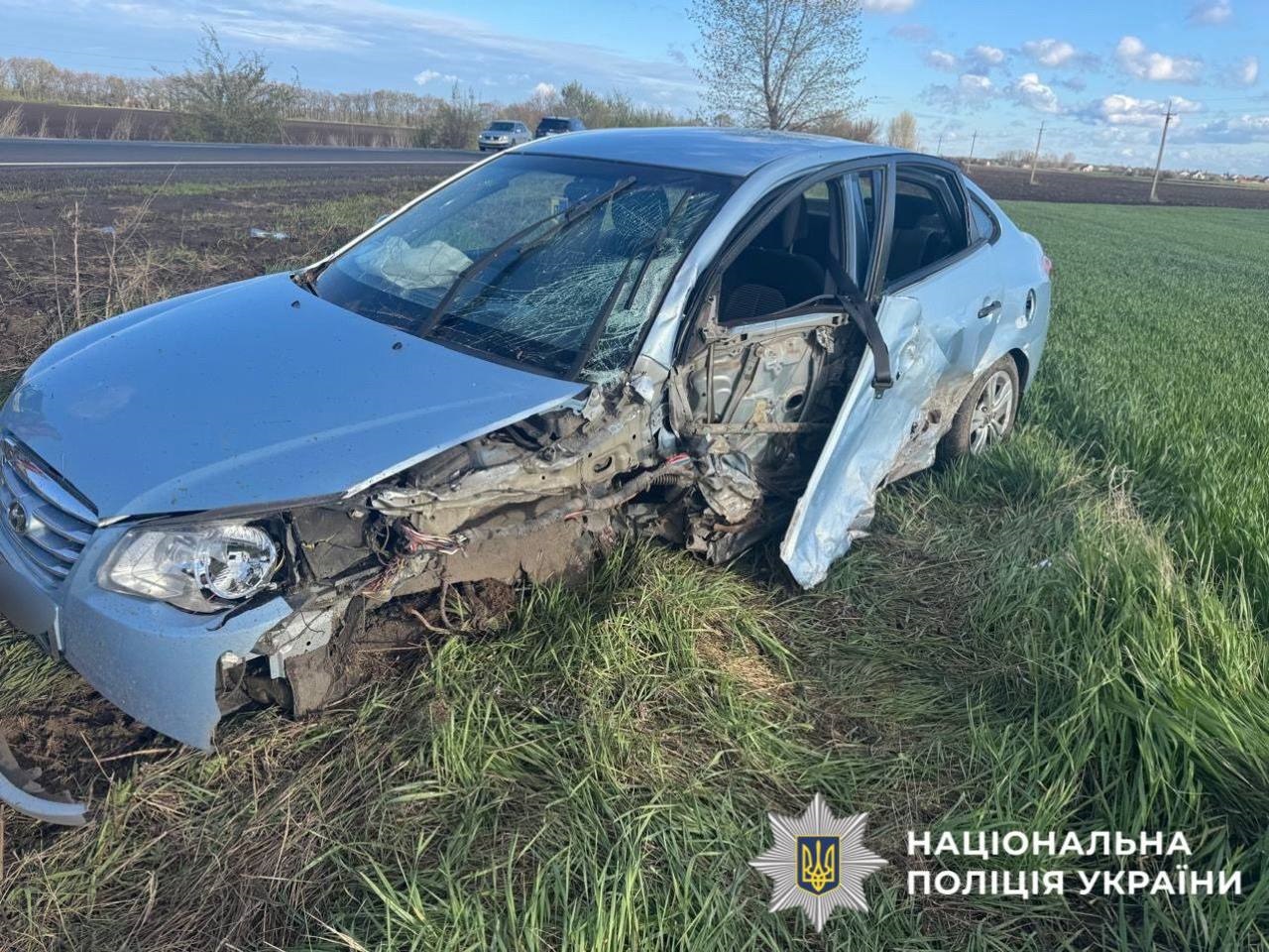 Фото до матеріалу: ДТП на трасі Бориспіль–Дніпро: водій Hyundai госпіталізований після зіткнення