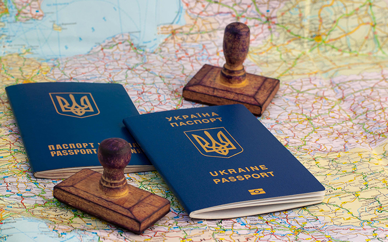 Фото до матеріалу: Відрядження за кордон під час воєнного стану: підстави, документи, ризики та практика перевірок