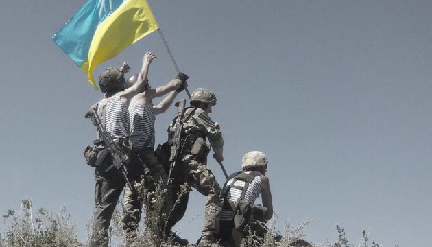 Фото до матеріалу: У Києві відкриють виставку «Історія одного прапора» до річниці загибелі героя Дениса Антіпова
