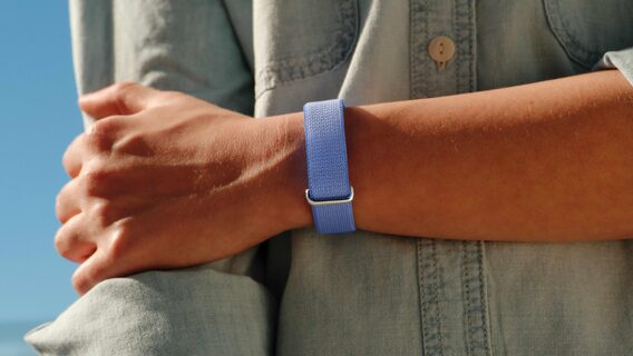 Фото до матеріалу: Google представила Fitbit Air: ультралегкий ШІ-браслет без дисплея за $100